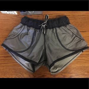 Navy Lululemon Shorts! SIZE 6